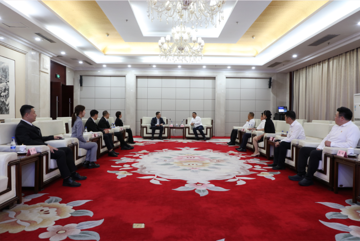 鞍勤、溫泉、公服集團與招商銀行簽訂戰(zhàn)略合作協(xié)議！銀企合作譜新篇